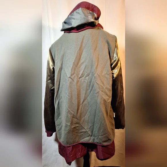 GALLERY Hooded Burgundy Jacket - Picture 9 of 13